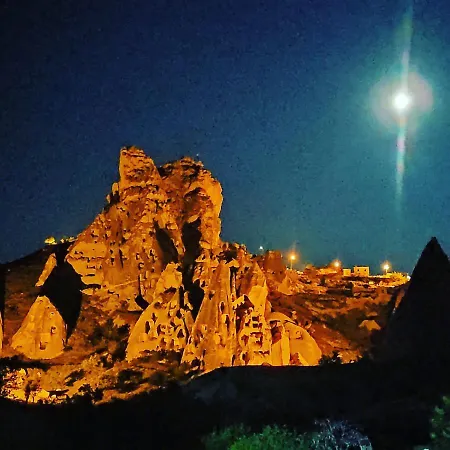 Unicorn Cave Ξενοδοχείο 2*