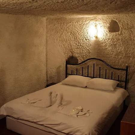 Unicorn Cave Szálloda 2*