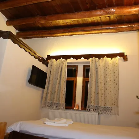 Hotel Unicorn Cave
