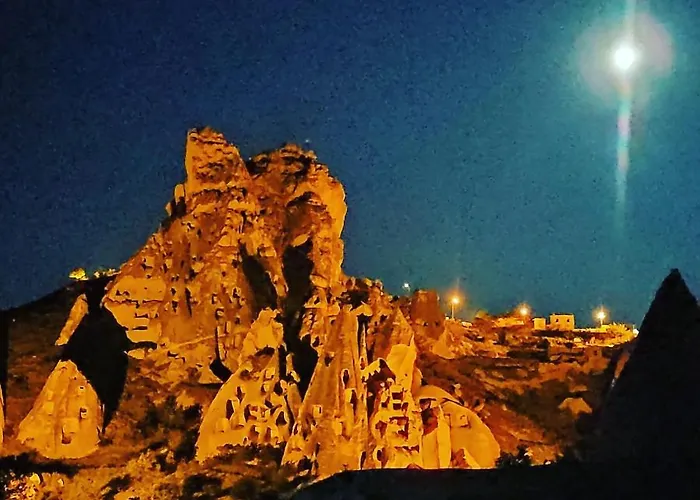 Unicorn Cave 酒店 2*