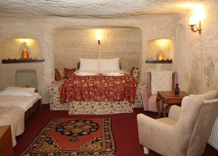 Unicorn Cave Hotel 2*