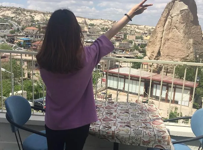 Unicorn Cave Hotel 2*